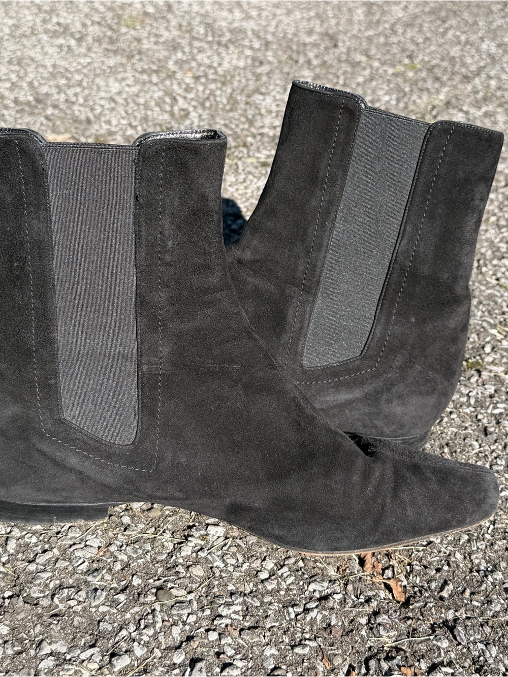 Manolo Blahnik sz 39 Black Suede Ankle Booties